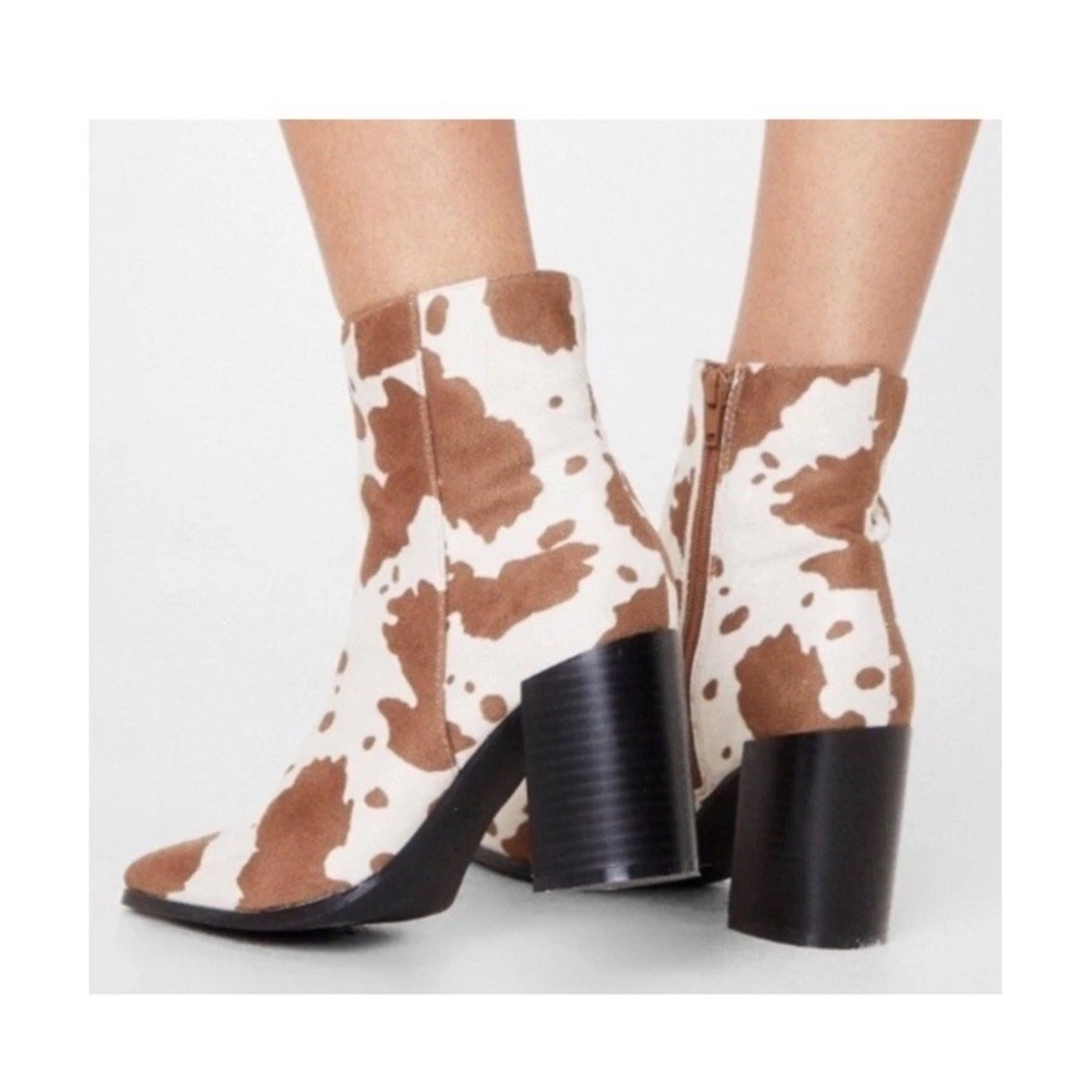 Nasty Gal Ankle Boots Women's Size 6 Cow Print Faux Suede. Side Zip. EUC.